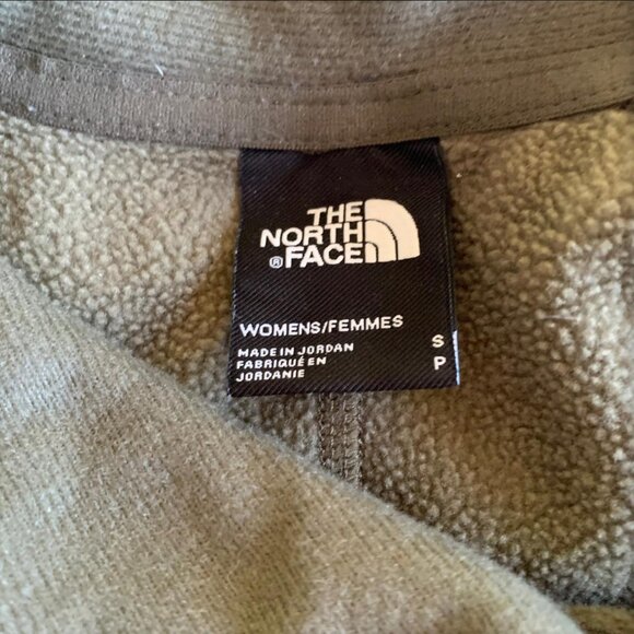 The North Face Women's Canyonlands Asymmetric 1/4 Zip - Picture 4 of 6